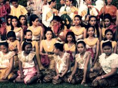 Eine Mädchengruppe in Bangkok